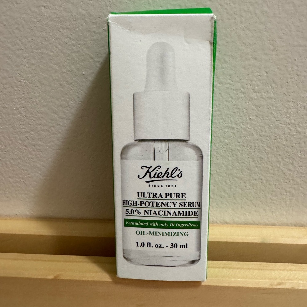 Brand New in box Kiehl's White and Green Revitalizing Face Oil Serum